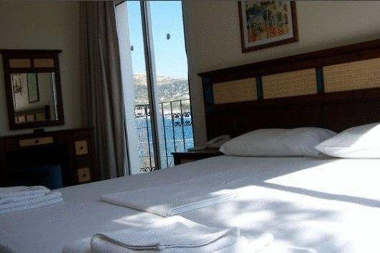 Foca Yali Hotel Екстер'єр фото
